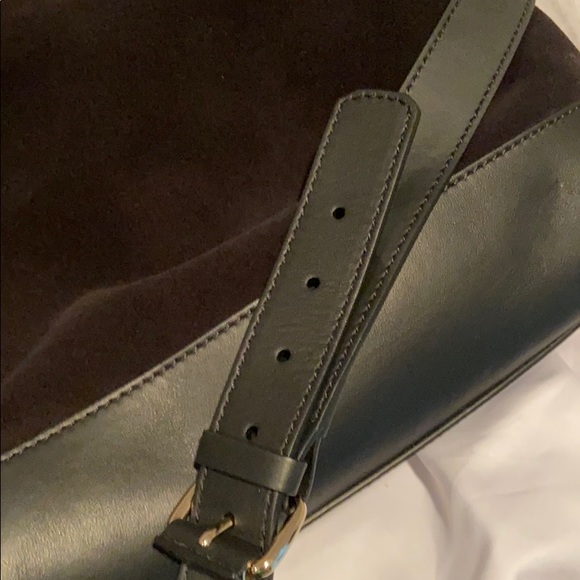 🎁Givenchy nightingale black suede studded satchel - Picture 6 of 9